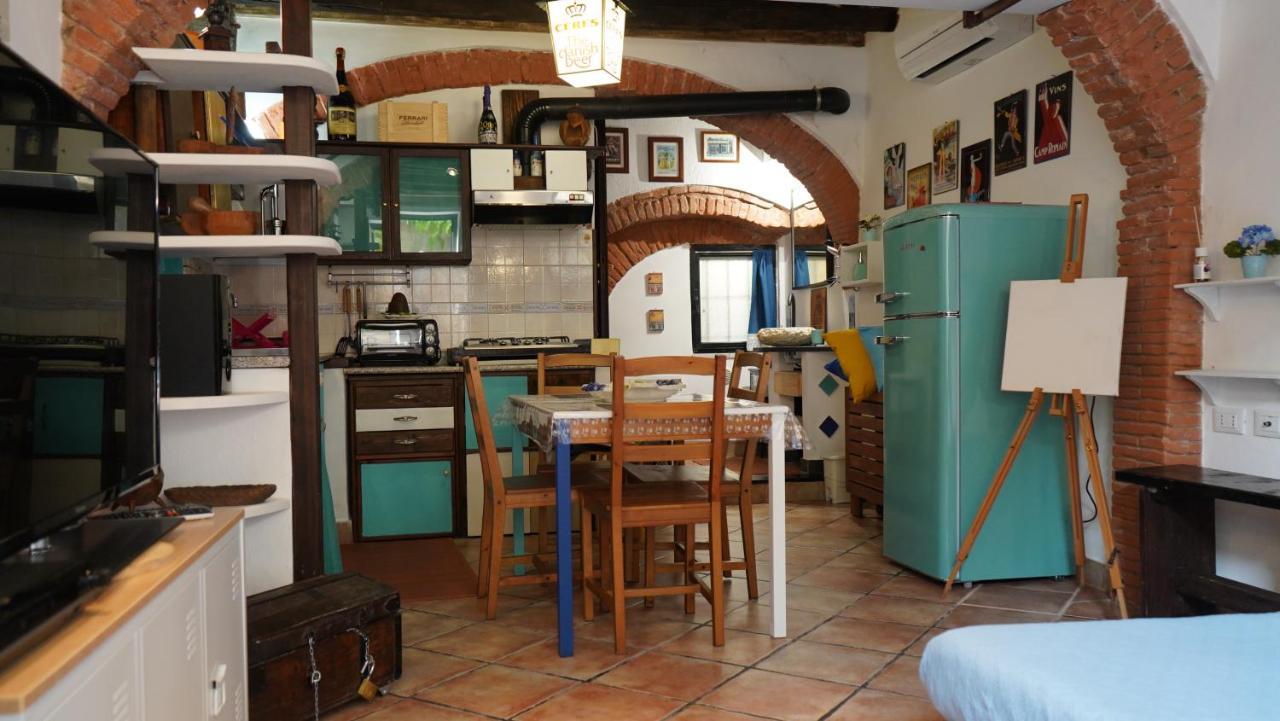 La Taverna Di Gianni Near The Beach Italy Riviera Savona Exteriér fotografie